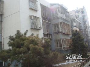 东四十条,北京繁华街区的历史与现代交融